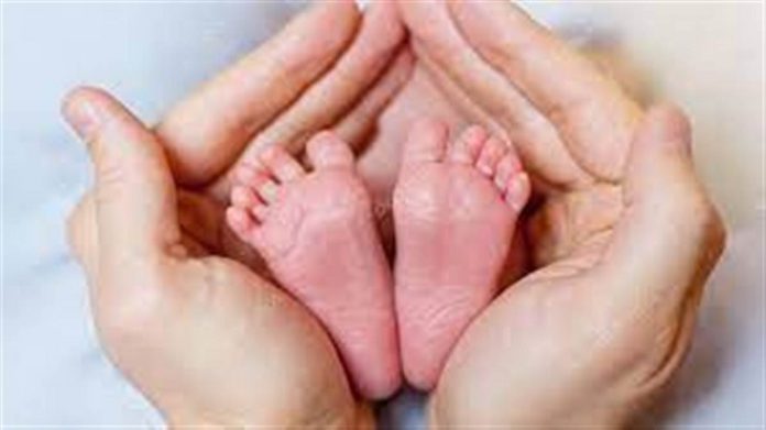 अबोहर टूटी सड़क के झटकों के कारण गर्भवती ने बस में दिया बच्चे को जन्म, Svg%3E